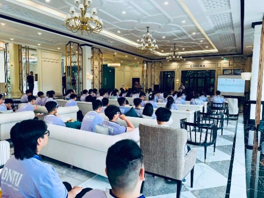 Quản trị khách sạn