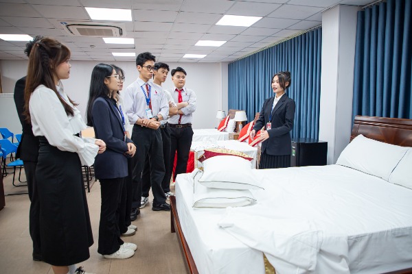 Quản trị khách sạn