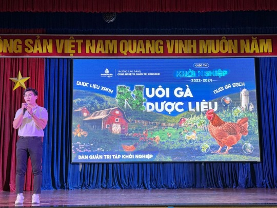 Học thuật, nghiên cứu, kết nối doanh nghiệp