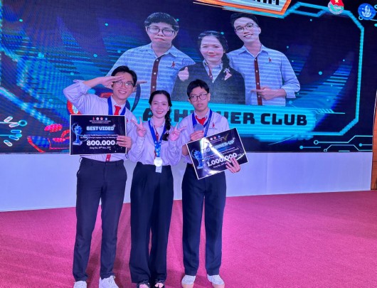 BƯỚC QUA VÙNG AN TOÀN SINH VIÊN KHOA KINH TẾ QUẢN TRỊ NHẬN ĐƯỢC NHỮNG GÌ ?