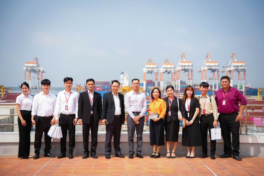 CHỌN ĐÚNG NGÀNH – HỌC GẮN THỰC TIỄN – SẴN SÀNG NGHỀ NGHIỆP NGÀNH QUẢN TRỊ KINH DOANH, LOGISTICS VÀ QUẢN LÝ CHUỖI CUNG ỨNG – KHOA KINH TẾ DNTU