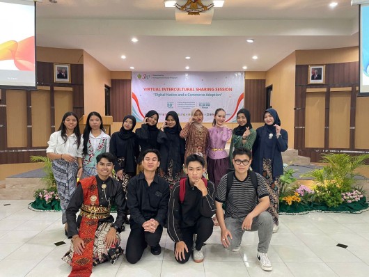 Chúc Mừng Chương Trình Trao Đổi Học Tập Tại Indonesia Thành Công Tốt Đẹp