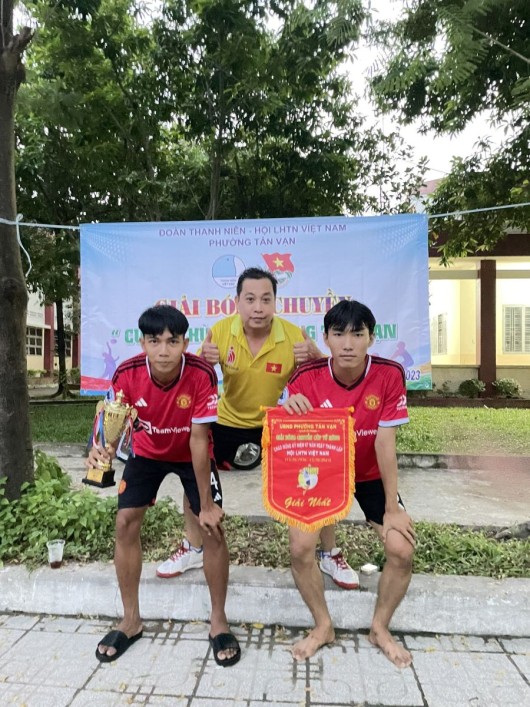 CLB BÓNG CHUYỀN KHOA KTTC DNTU Bảo vệ thành công “Cup vô địch giải tứ hùng P.Tân Vạn - Lần 2 năm 2023”
