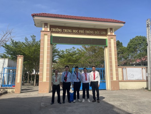 Đoàn tuyển sinh số 13 DNTU “Bình Thuận”