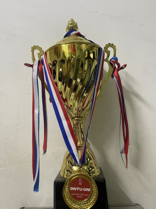 Đội bóng chuyền CLB Kế toán – Tài chính đạt CÚP VÔ ĐỊCH