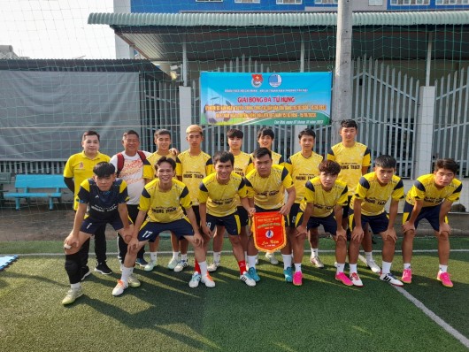 ĐỘI BÓNG ĐÁ KHOA KTTC – DNTU ĐẠT CUP VÔ ĐỊCH