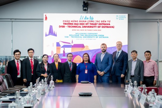 ĐÓN TIẾP VÀ LÀM VIỆC VỚI TRƯỜNG ĐẠI HỌC KỸ THUẬT OSTRAVA, CỘNG HÒA SÉC