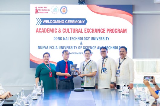  KHAI MẠC CHƯƠNG TRÌNH GIAO LƯU HỌC THUẬT – VĂN HÓA QUỐC TẾ GIỮA TRƯỜNG ĐH CÔNG NGHỆ ĐỒNG NAI & ĐH NEUST (PHILIPPINES) 