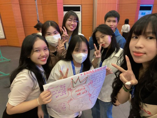 Thông báo số điện thoại các Phòng, Khoa sinh viên liên hệ công tác học vụ