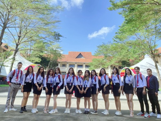 TÓM LƯỢC CÁC VỊ TRÍ NGÀNH NGÂN HÀNG