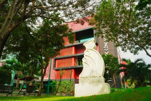 TRẢI NGHIỆM ĐẠI HỌC XANH – CÔNG NGHỆ – HIỆN ĐẠI TẠI DNTU