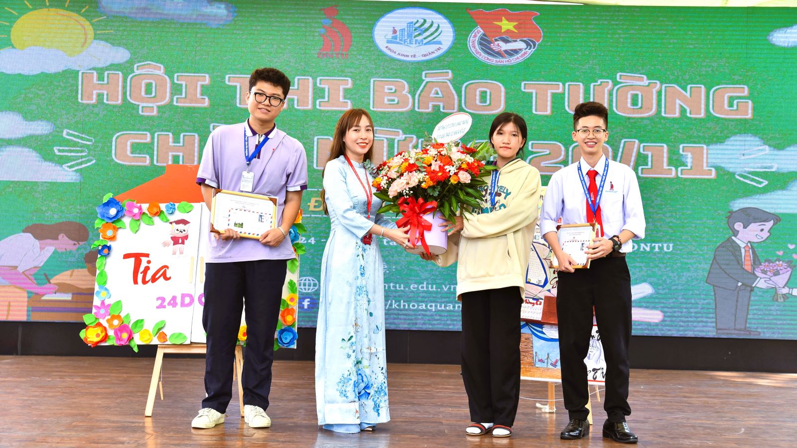 hoi-thi-bao-tuong-mung-ngay-nha-giao-viet-nam-dntu-2024