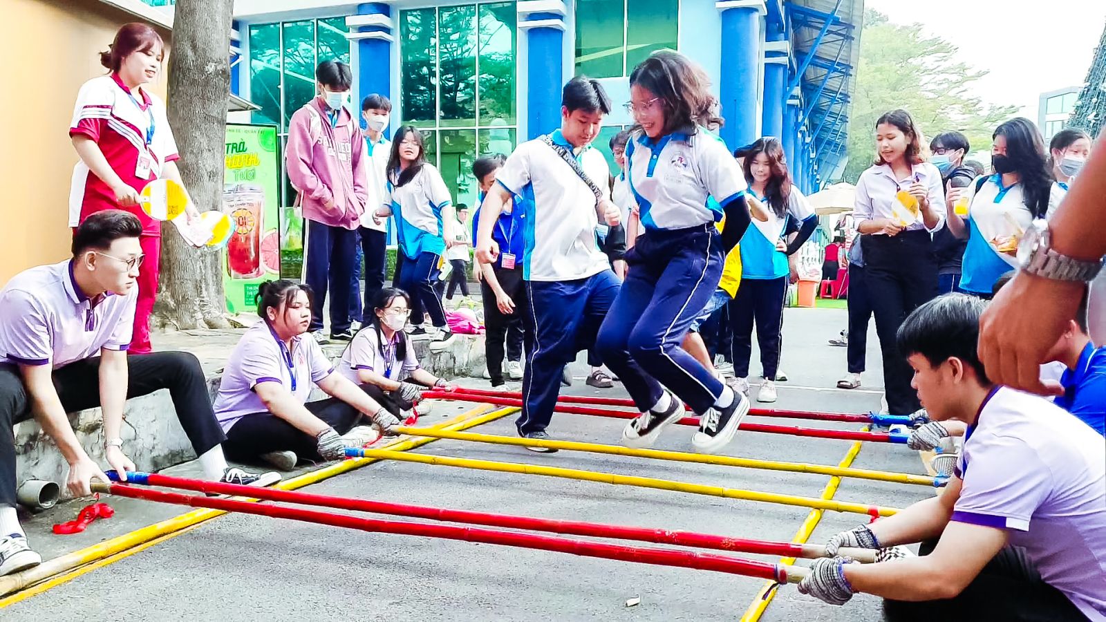 Khoa Kinh Tế Quản Trị DNTU Openday 2023