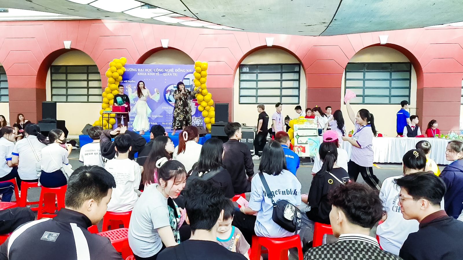 Khoa Kinh Tế Quản Trị DNTU Openday 2023