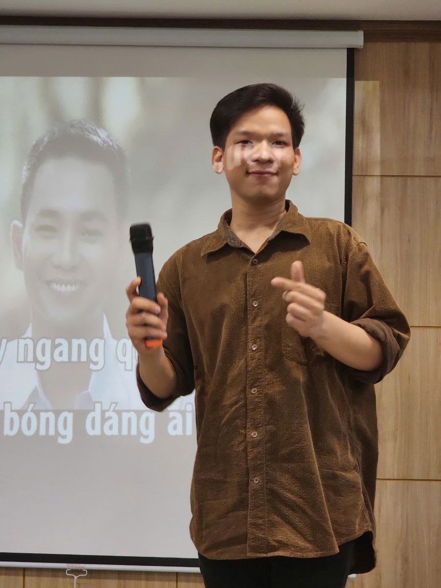 cuu-sinh-vien-dntu-khoa-kinh-te-quan-tri