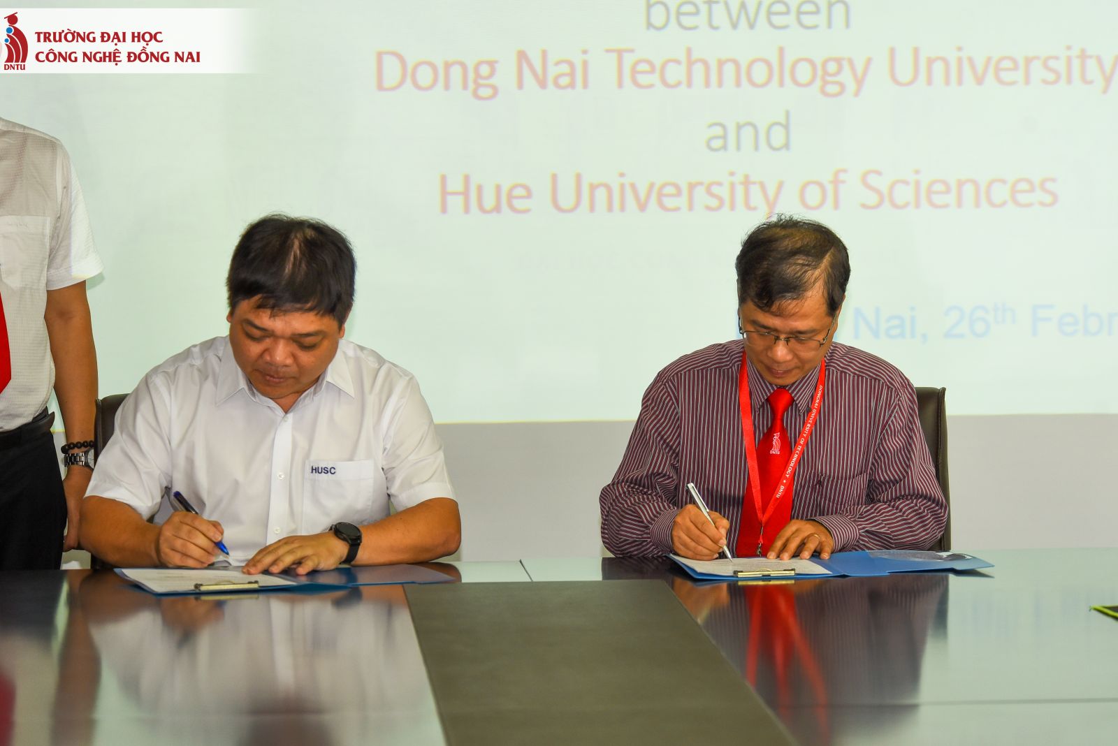 DNTU-hop-tac-cung-dai-hoc-hue