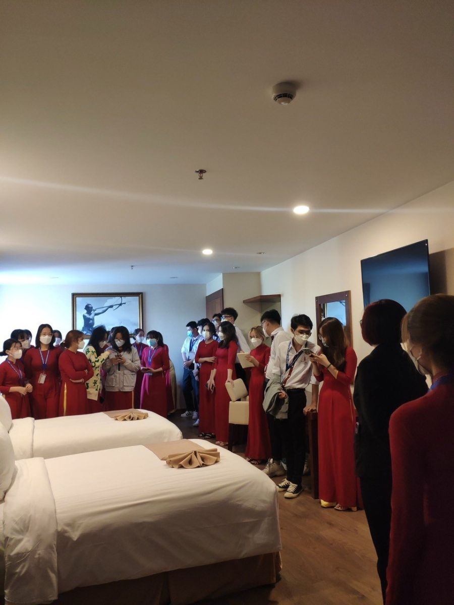 quan-tri-khach-san-04